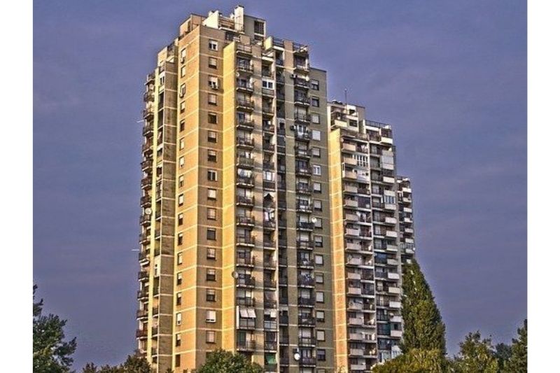 Evacuation policies and technologies for high-rise residential buildings